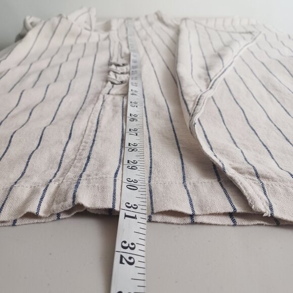 In every story Open Front Striped Overlay Top - Picture 11 of 14